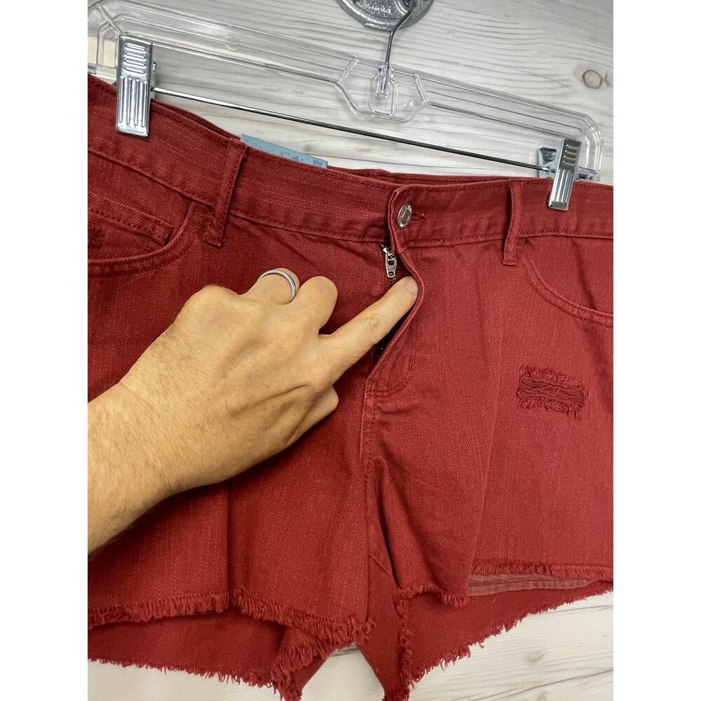 Old Navy Womens 10 Red Cutoff‎ Distressed Shorts Frayed Hem Cotton Sick Beets - Picture 3 of 13
